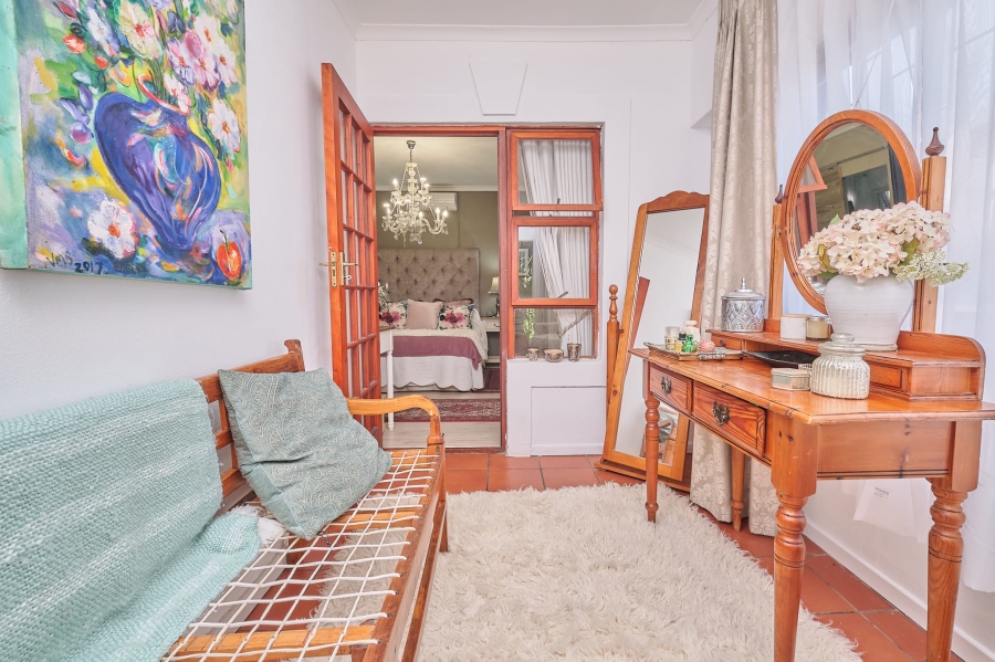 3 Bedroom Property for Sale in Uitzicht Western Cape